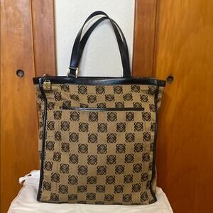 VTG Loewe Dark Brown & Tan Tote Bag Gold Hardware 15”x13.5”x 3” Pockets In/Out
